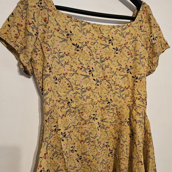 Entro blouse size medium - Picture 2 of 3